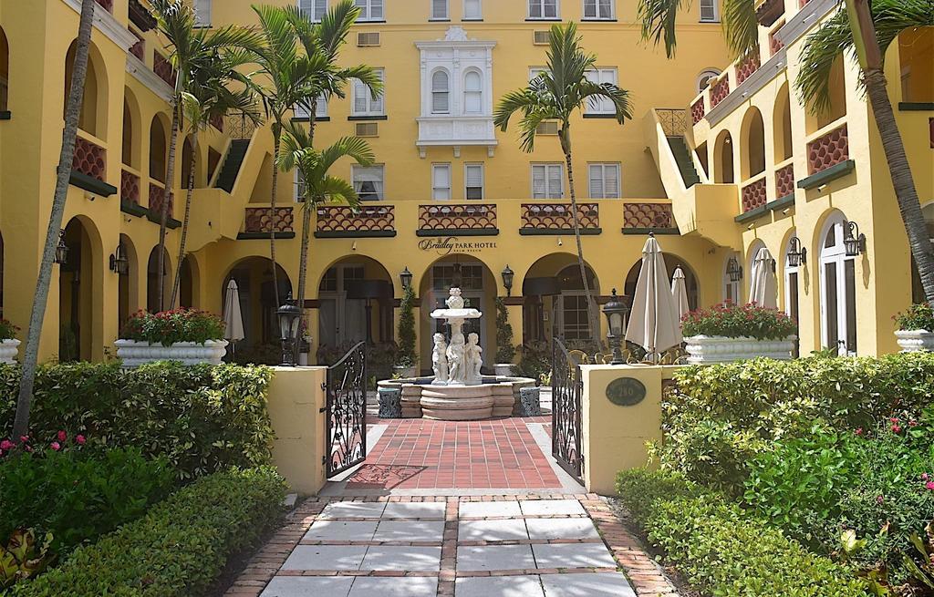 The Bradley Park Hotel Palm Beach Exteriör bild
