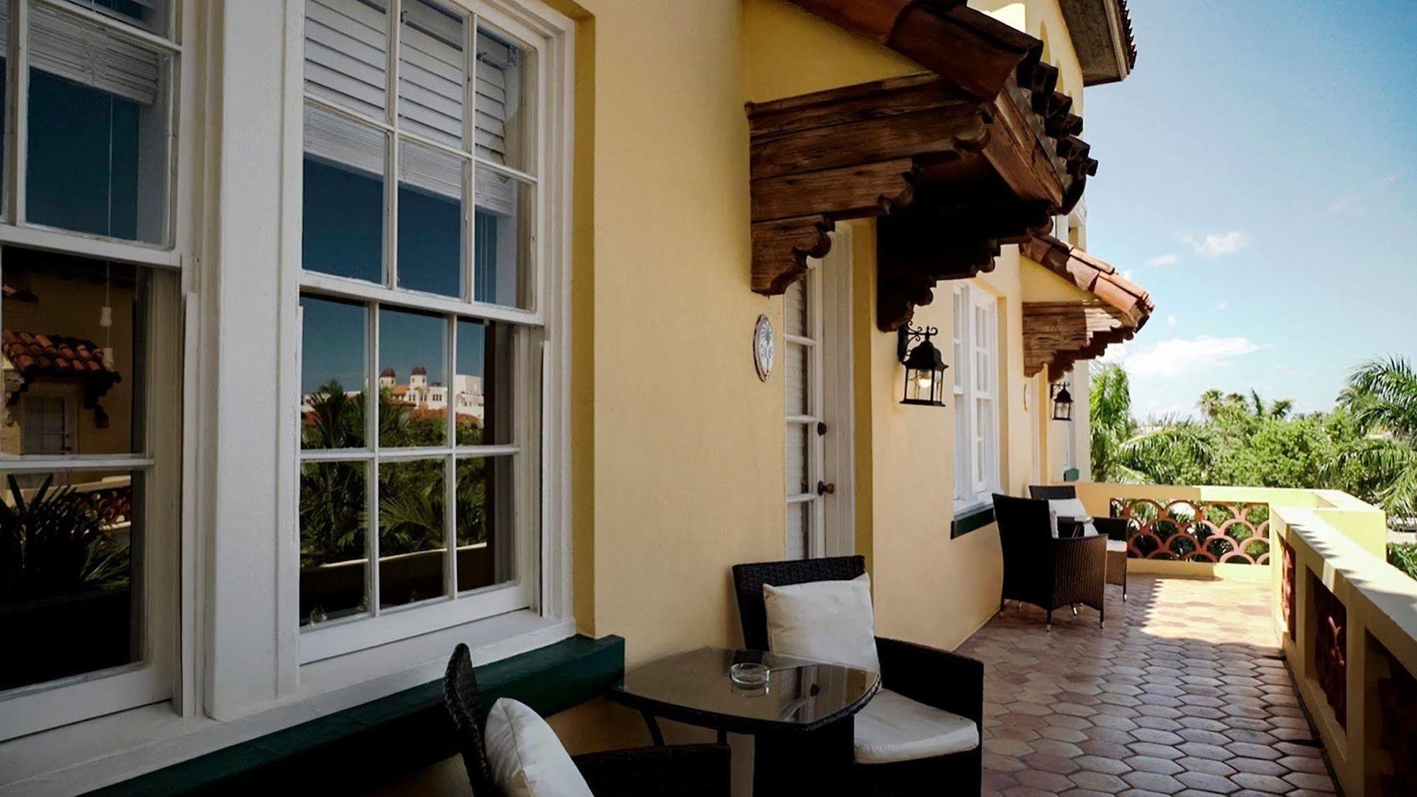 The Bradley Park Hotel Palm Beach Exteriör bild